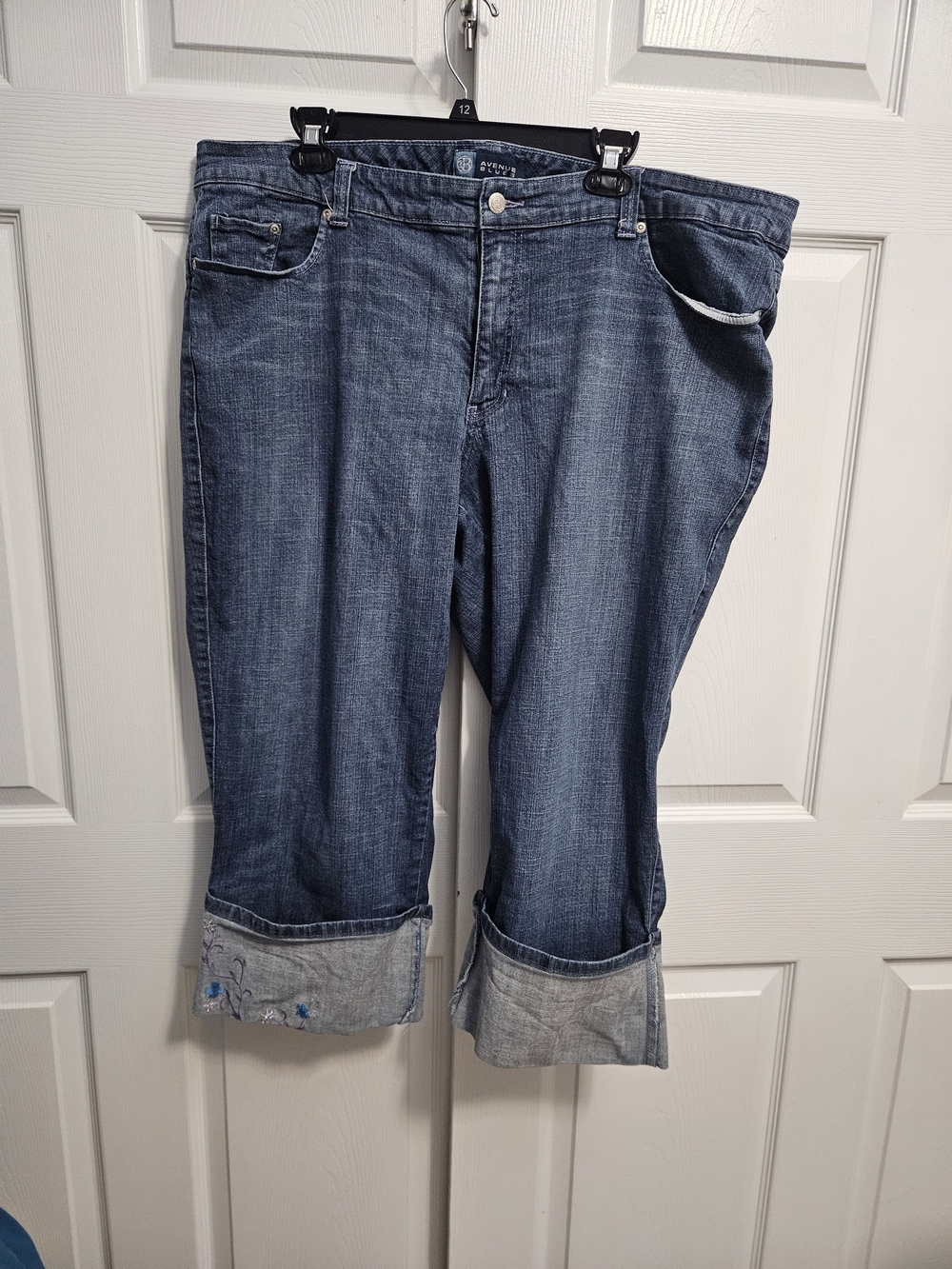 Women’s Blue Denim Crop Jeans